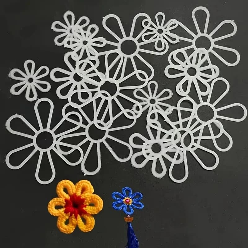 50 pezzi di uncinetti con fiori in plastica bianca, design floreale a sei petali per lavorare a maglia e accessori artigianali, forniture per maglieria creative