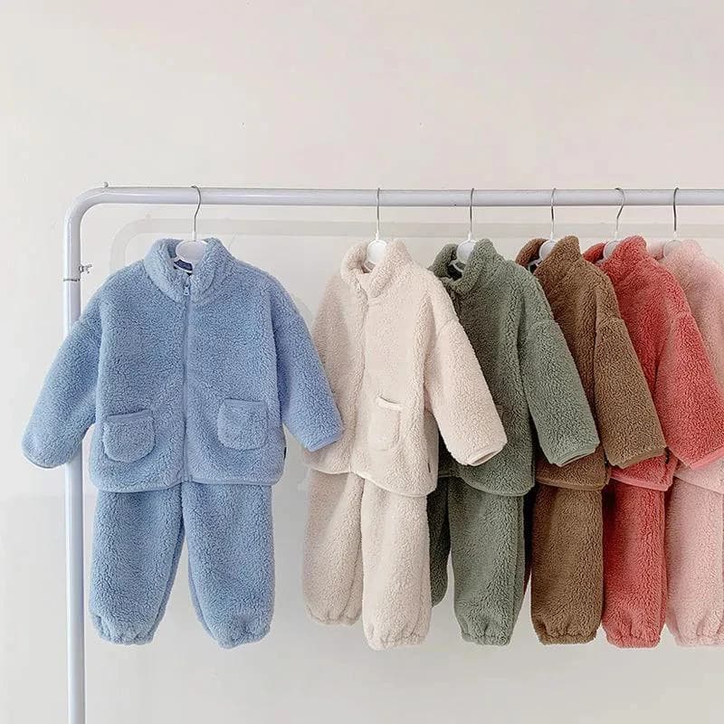 Children's Coral Velvet Pajamas, Boys' Flannel Home Clothes, Baby Warm Suits, Autumn and Winter Thickeneded Loose Two-Piece Set