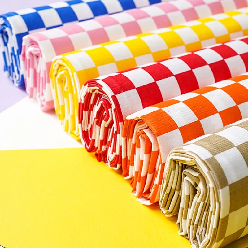 Tessuto a Quadretti in Puro Cotone Twill, Motivo Scacchiera Bianco e Nero, per Lavori Fai-da-Te, Venduto a Metraggio