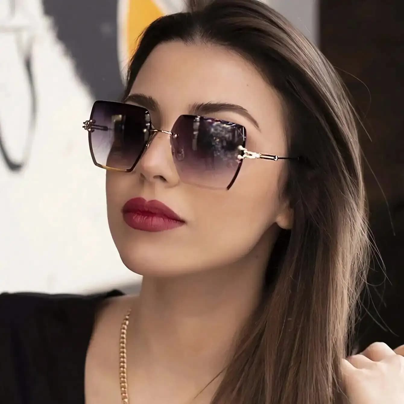 1 paio di occhiali unisex nuovi, poligonali, senza montatura, dal design moderno e leggero, adatti per l'uso quotidiano e come decorazione versatile 7WAT