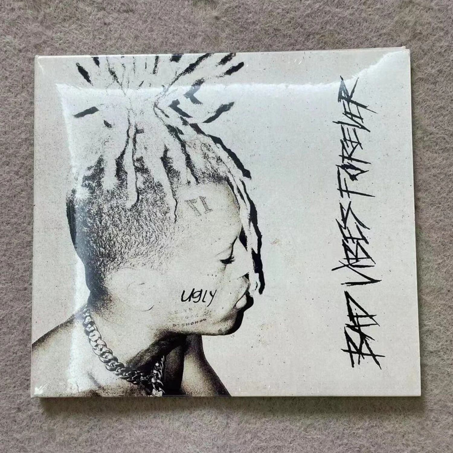 Raro CD sigillato di XXXTentacion Bad Vibes Forever, album hip hop rap emo rap alternativo, audio da collezione per i fan.
