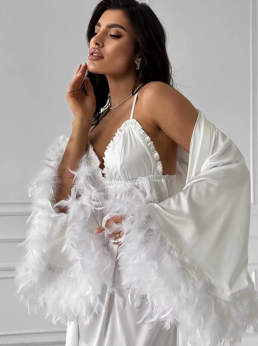 Elegant Bridal Veterinary with Feminine, Sexy Bathrobe in Rayon, New Summer Collection of Lingerie and Nightwear