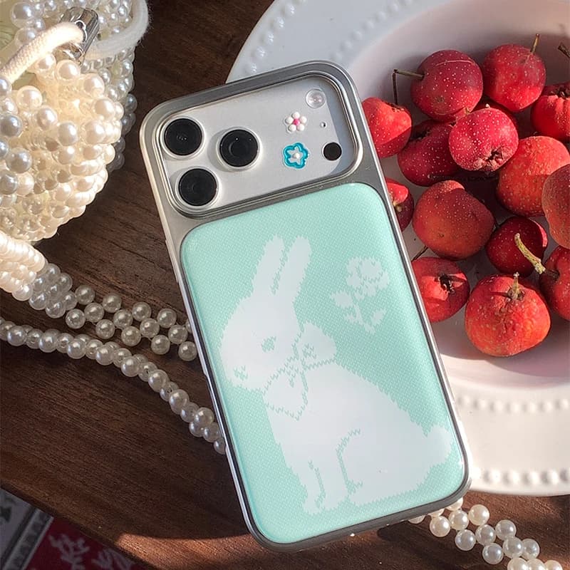 Cover per iPhone 17 Air 16 Pro Max 15 14 Plus 13 12 11 in Lana Verde Menta e Bianca con Coniglio Elettroplaccato e Colla a Goccia