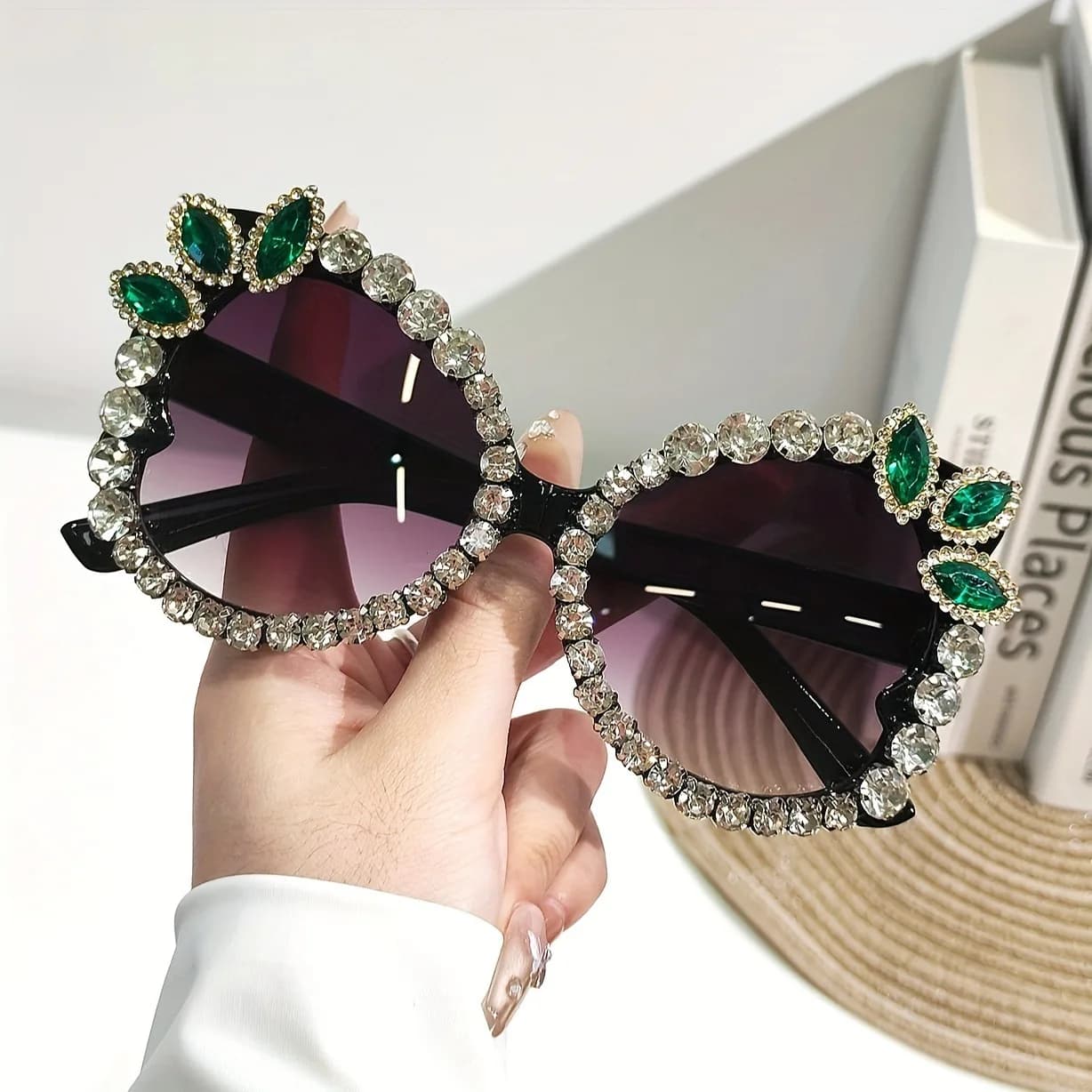 Nuovi occhiali da sole alla moda, versatili, con fiori e diamanti, perfetti per vacanze, viaggi, feste e spiaggia