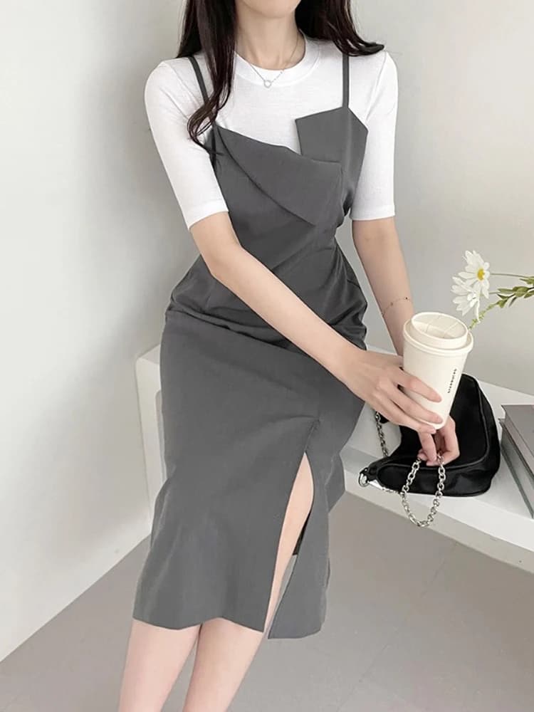 Korean woman's dress with belt, wrapping pattern, long skirt high waist for spring, V neckline, elegant, black, to wear under.