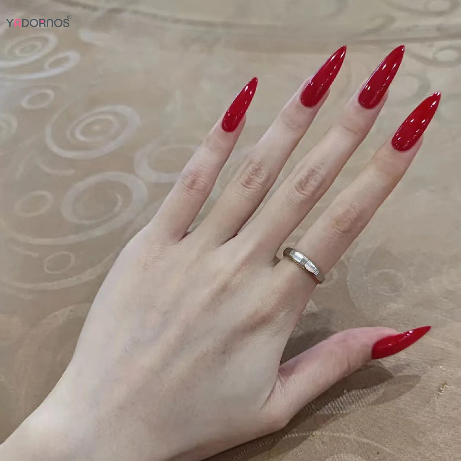 Chinese Red Printed Fin Nails on Women's Nails Girls Daily Party Charms Manicure Simple Color Solid Color Fin Nail Tips