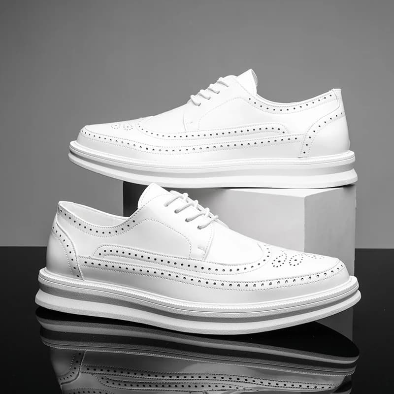 Scarpe da uomo in pelle derby moda scarpe brogue bianche stringate solide abito semplice business casual scarpe basse da sposa per uomo