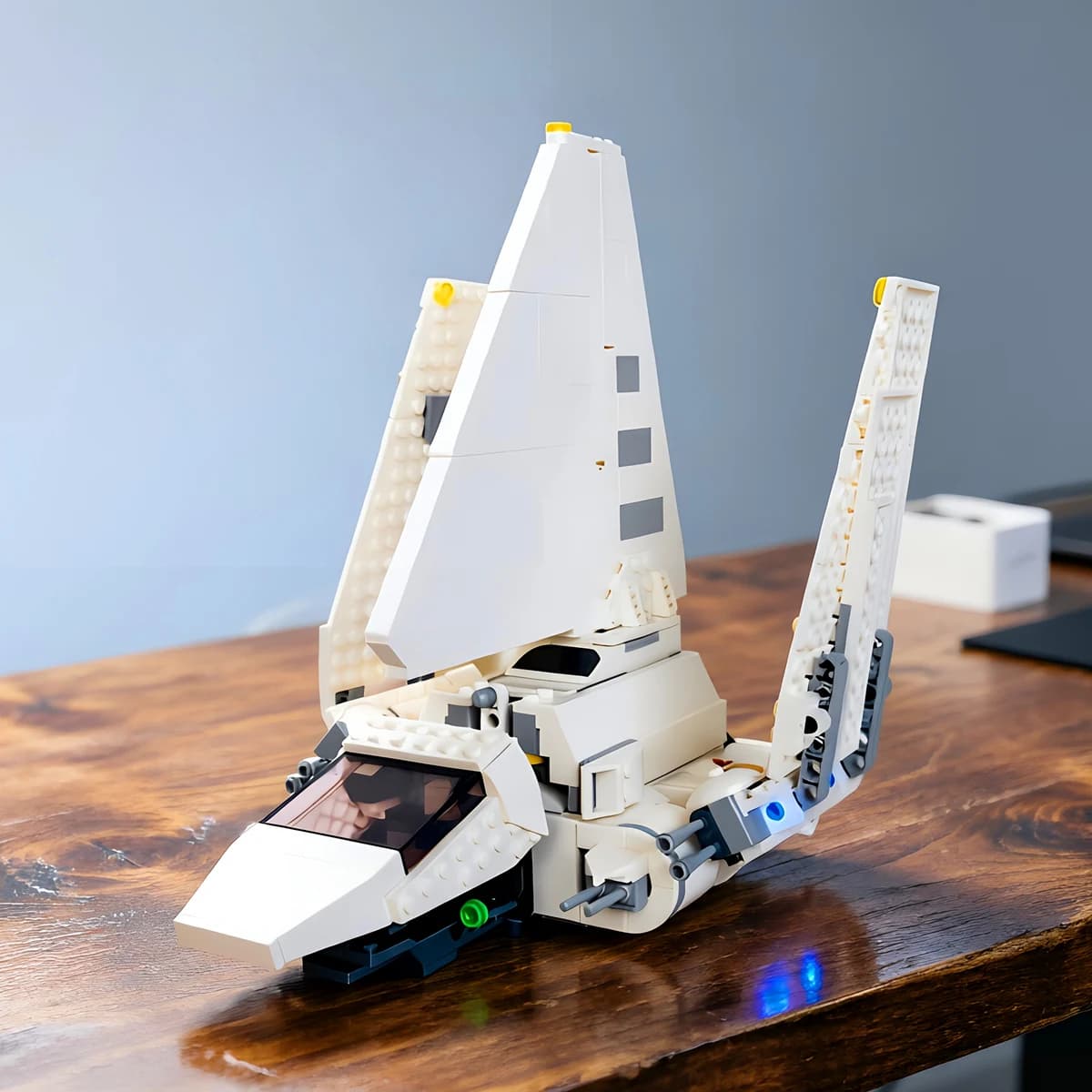 Aeromobile da Combattimento Navetta Spaziale Bianca, Astronave Militare Galattica, Modellino MOC di Navi Stellari, Mattoncini da Costruzione, Set Regalo per Ragazzi
