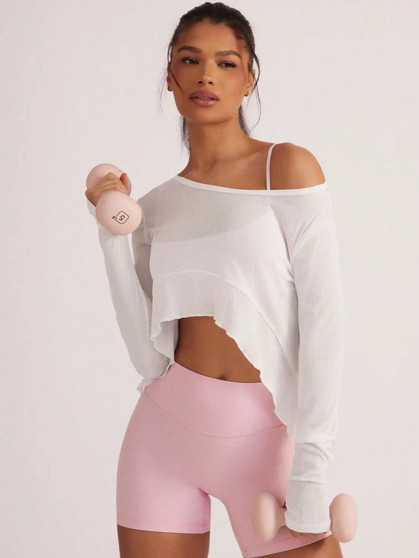 Set da donna con top corto in rete a maniche lunghe e pantaloncini da ciclismo in tinta unita per allenamento yoga e tempo libero