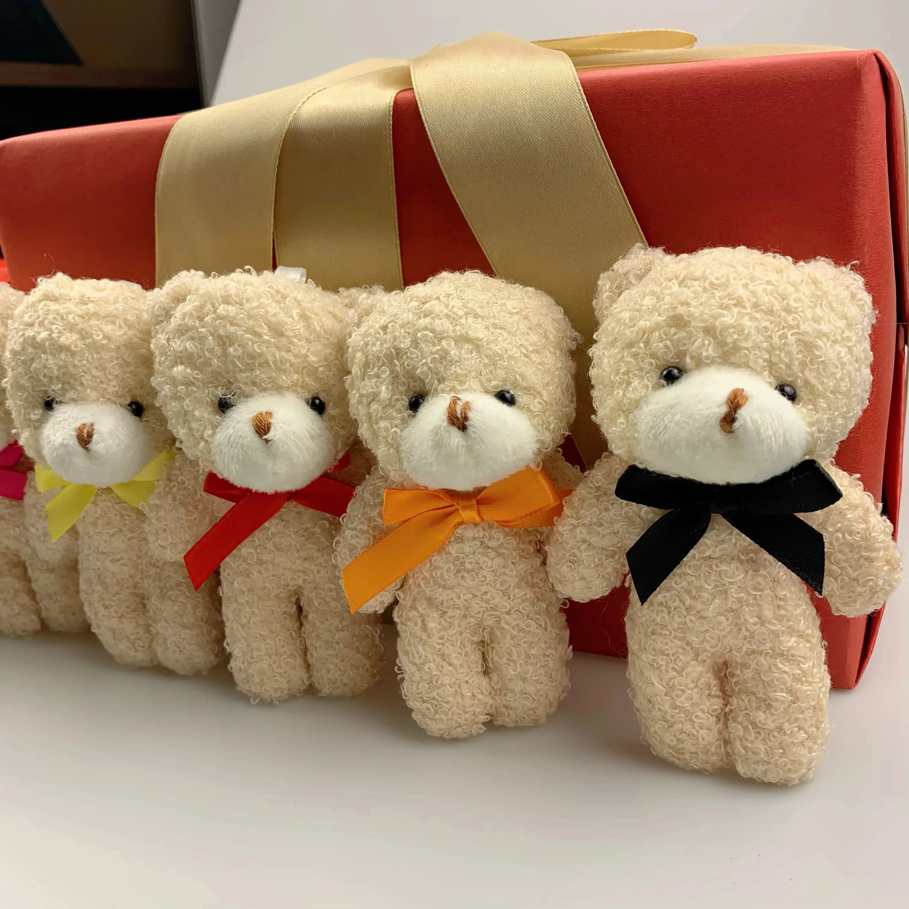 20 pz Kawaii farcito orsacchiotto giocattoli ciondolo carino Bowknot riccio piccolo orso peluche portachiavi coppia portachiavi borsa pendente all'ingrosso