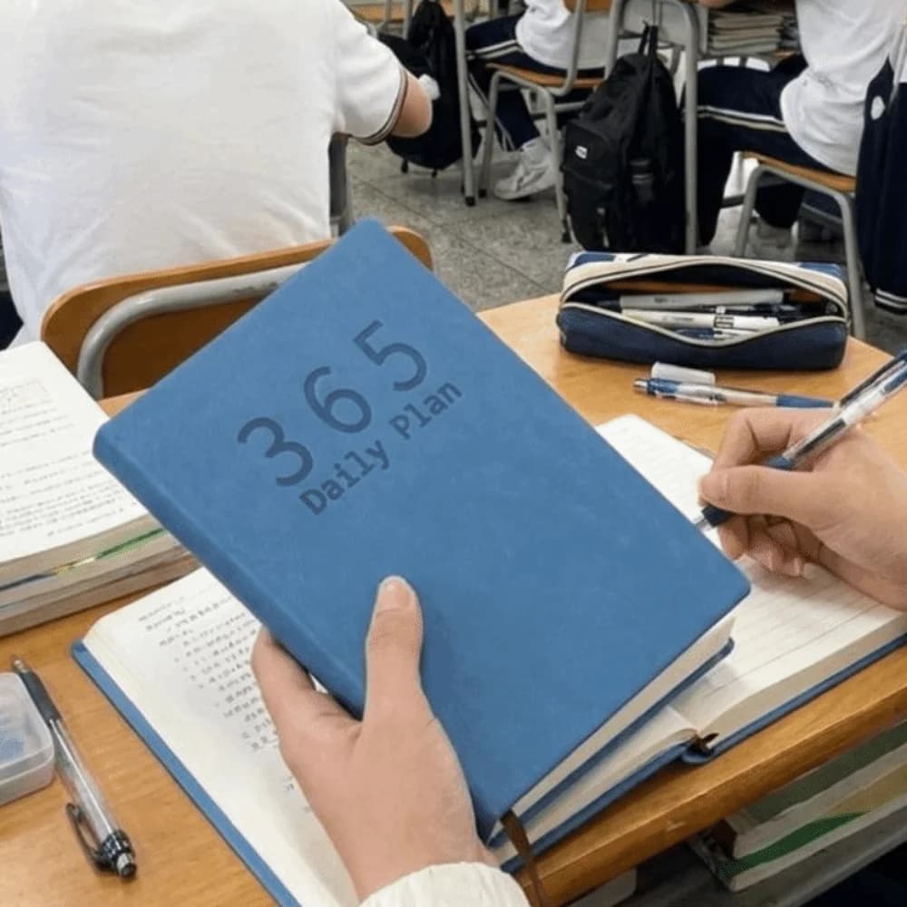 Composition Notebook Portable 2027 Planner 400 Pages Hardcover Pocket Schedule Book Notebook Agenda Book Weekend Combined