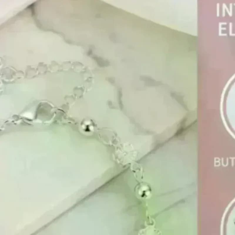 Bracciale Charm in Argento con Farfalla e Fiori di Pesco per Donne, Bracciale Elegante per Feste e Matrimoni, Gioielli Regalo