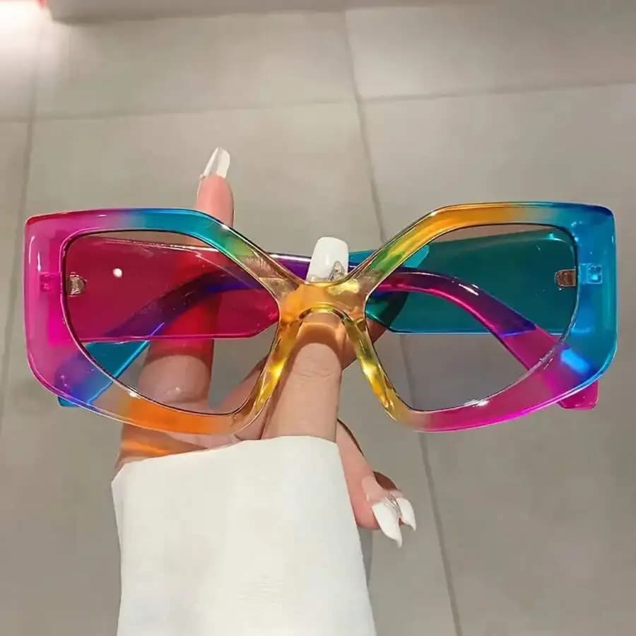 1 paio di occhiali da donna poligonali alla moda, design colorato, occhiali decorativi unisex versatili