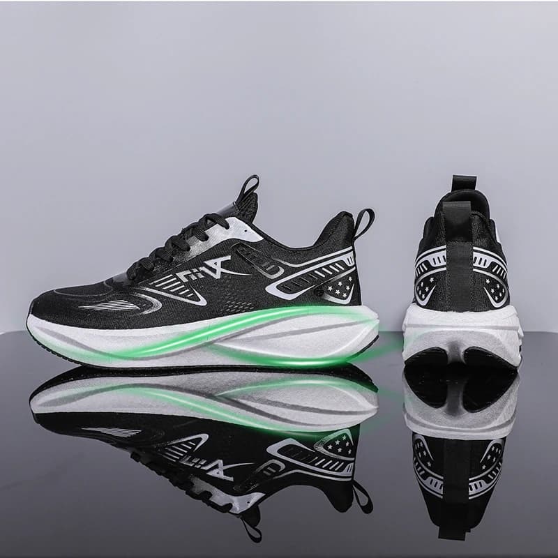 Coppia Sneakers Nuova Mesh Traspirante Leggero Suola morbida Resistente all'usura Comode scarpe sportive da corsa per uomo Donna