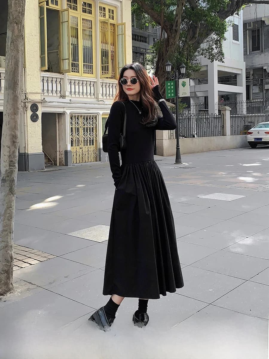 Vastand 2026 Primavera Abito Lungo da Donna in Maglia a Trapezio, Stile Casual con Collo Alto, Maniche Lunghe e Dettagli a Contrasto, Ideale per il Pendolarismo Urbano