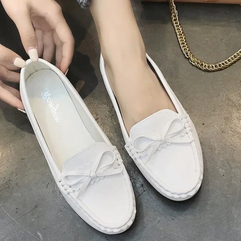 Scarpe basse da donna con punta tonda Slip-on bianche da donna Liquidazione economica Vacanza Offerta casual Young Beau Today Vendita di scarpe a basso prezzo