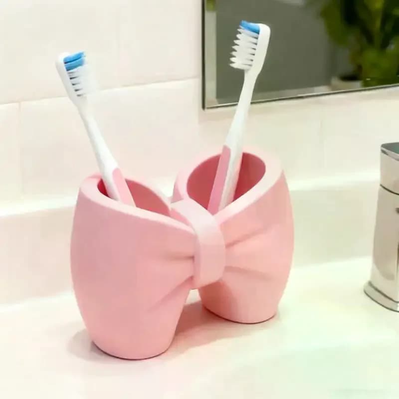 Portapenne e porta spazzolini creativo a forma di fiocco | Plastica, autoportante, ideale per l'arredamento di camera da letto e bagno, accessori per il bagno