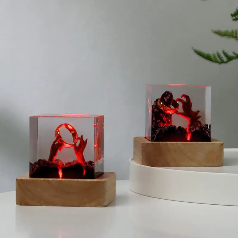 Anello creativo Vulcano Figurine in resina epossidica Mostro Fungo Paesaggio Miniatura Anello magico per dito Scrivania Tavolo Luce notturna Decor