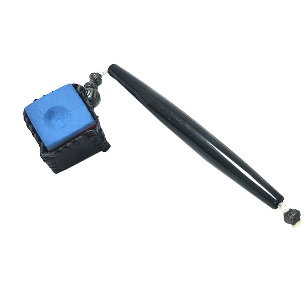 1 Pezzo Porta Gesso da Biliardo con Strumento di Pulizia 2 in 1, Dispositivo Compatto e Leggero per la Manutenzione della Punta della Stecca, Facile da Usare per Giocatori di Biliardo