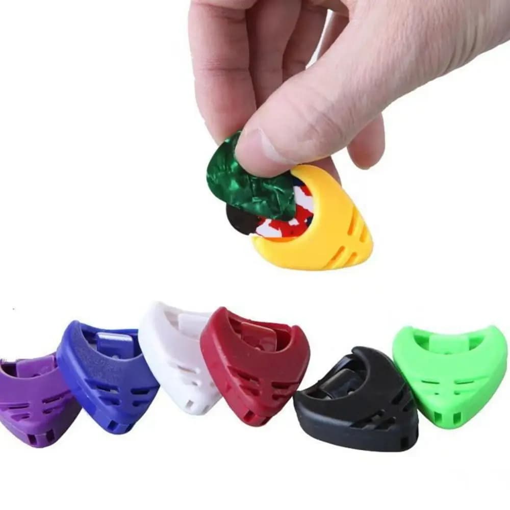 10PCS Adhesive Guitar Plectrum Box Heart Shape Random Color Guitar Pick Holder Durable Plastic Guitar Pick Box Music Enthusiasts