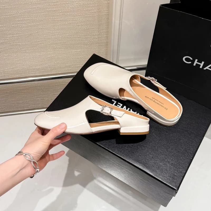MKKHOU Women's Patent Leather Mules Low Heel Round Toe Slip-On Loafers Metal Buckle Elegant Office Lady Shoes White Slippers