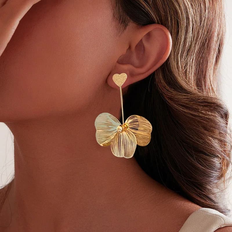 European and American new metal texture love ginkgo leaf flower earrings women's fringed long ear jewelry