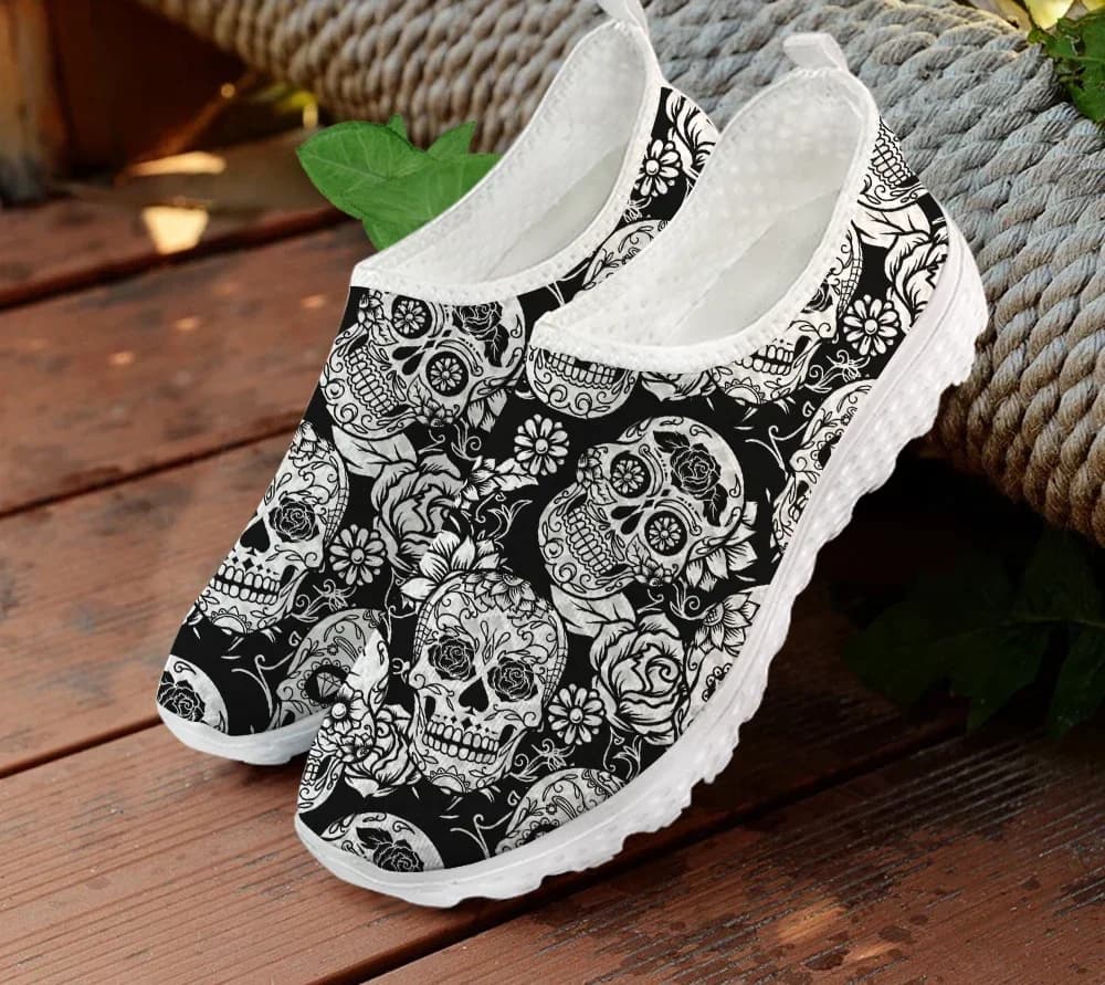 Nuove Sneakers Casual Stile Gotico con Stampa Colorata di Teschio di Zucchero, Calzature Comode da Donna per Allenamento all'Aperto