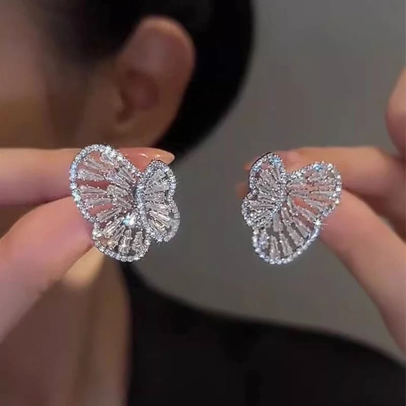 Huitan Aesthetic Butterfly Pierced Earrings Lady Shinning Zirconia Accessories Delicate Design Insect Jewelry for Engagement