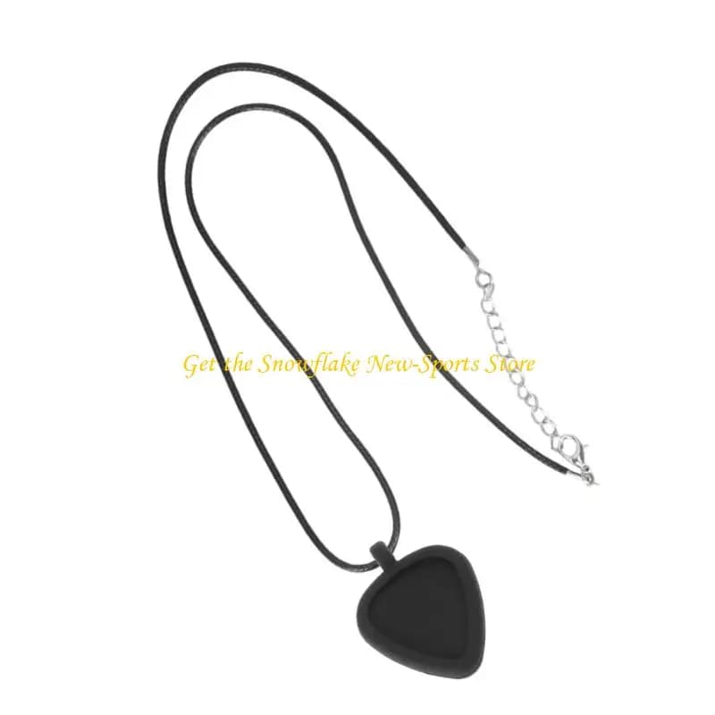 E56D Heart Pendant Picks Holder for Bass Ukulele Players Musician Accessories