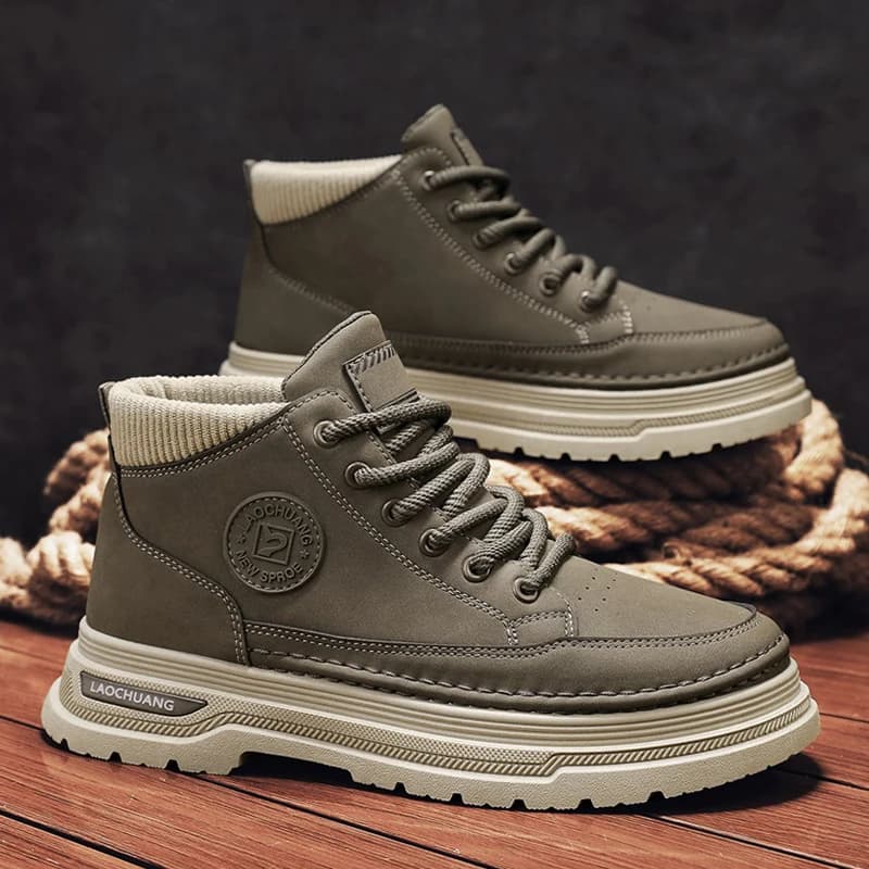 Stivali di jeans da uomo versatili scarpe sportive Casual alte da allenamento scarpe da corsa resistenti all'usura di moda all'aperto stivali da moto