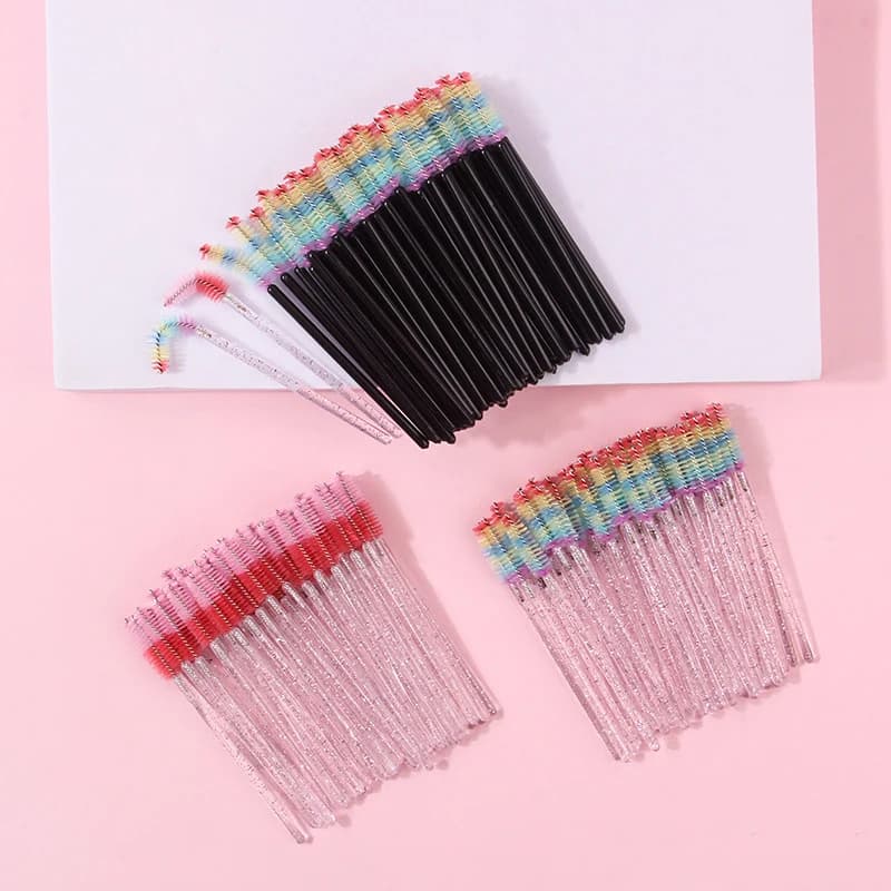 50 pezzi pennello per ciglia usa e getta pennelli per sopracciglia arcobaleno Mascara bacchetta applicatore estensione ciglia strumenti cosmetici per il trucco