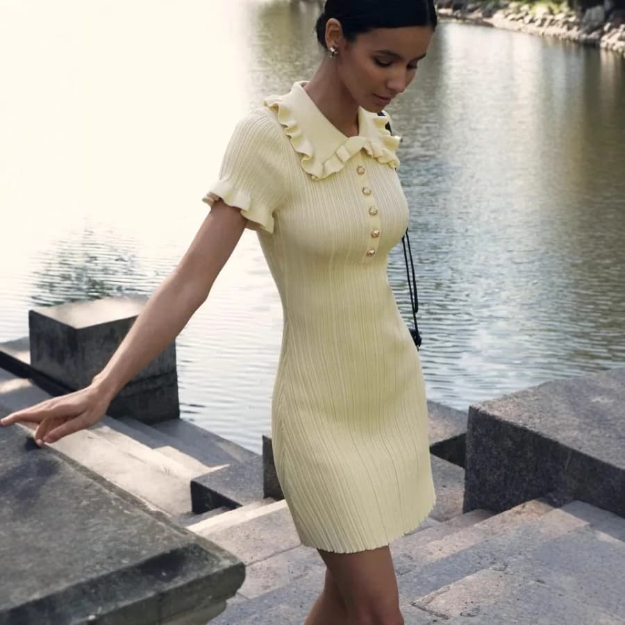 【New style】Lotus leaf dress summer retro French style 2026 Hepburn style tight knitted dress women