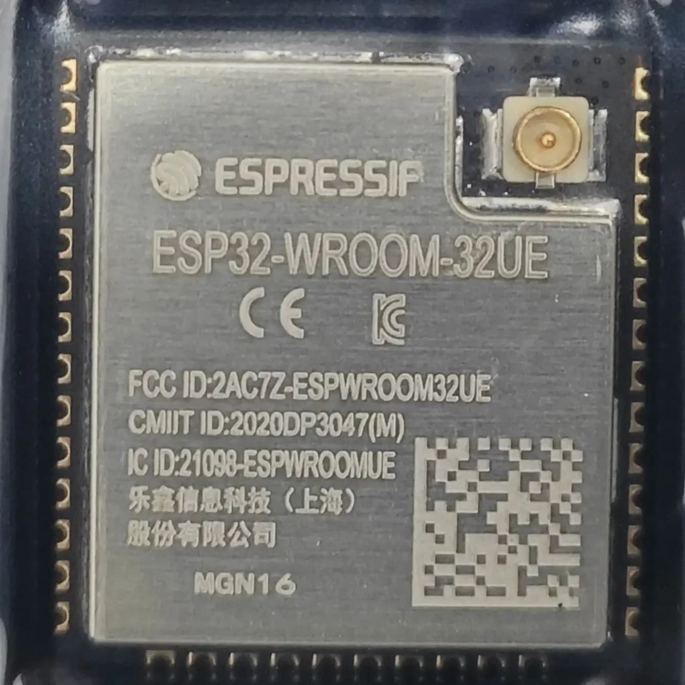 Modulo WiFi + Bluetooth 4.2 BLE ESP32-WROOM-32UE-N16 2.4GHz con Flash SPI da 16MB e Antenna Esterna U.FL per IoT Wireless