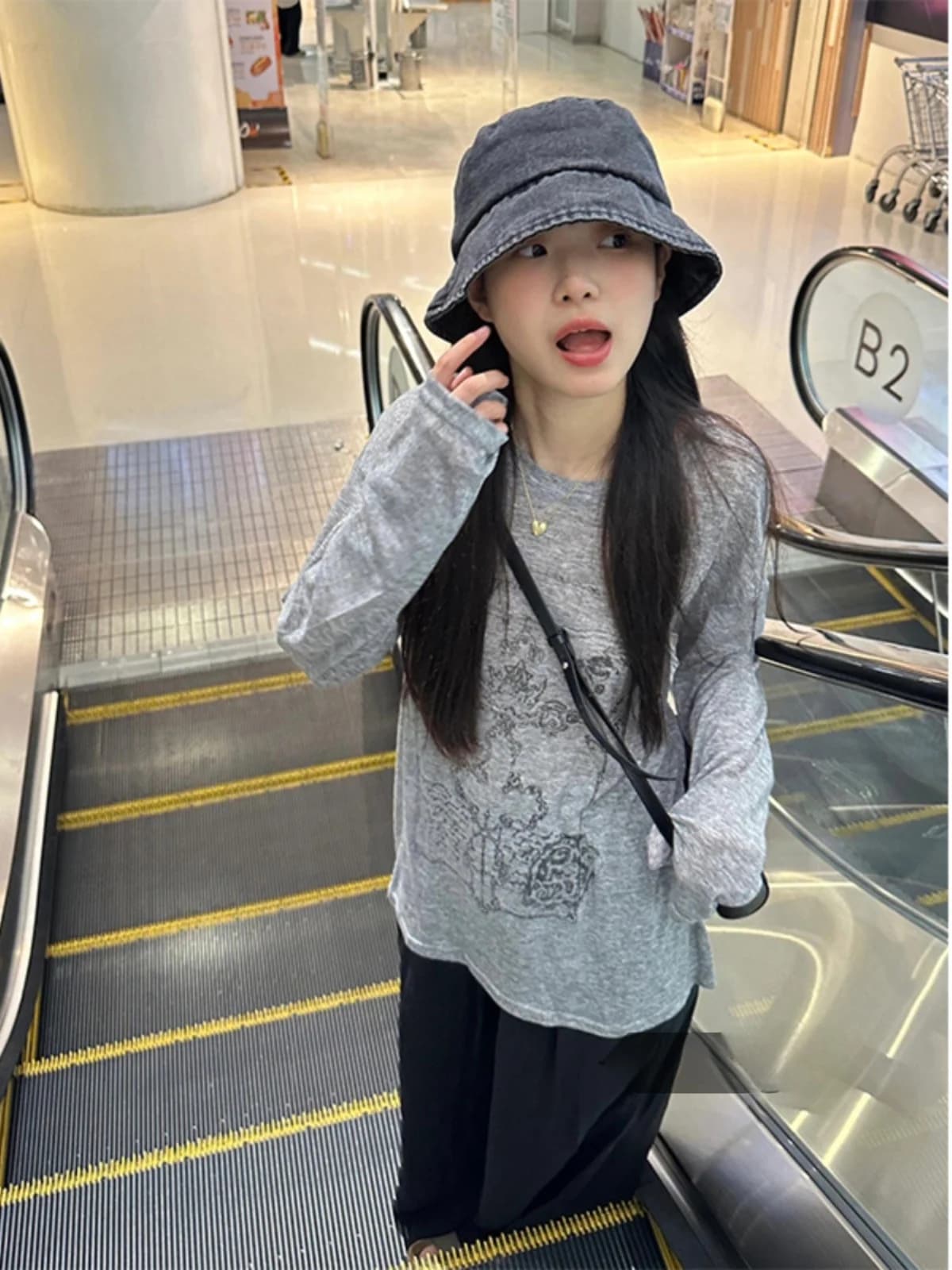 Retro American Grey Long Sleeve Thin Sun Protection Shirt T-Shirt Women Summer Autumn Lazy Loose Outerwear Air Conditioner ...