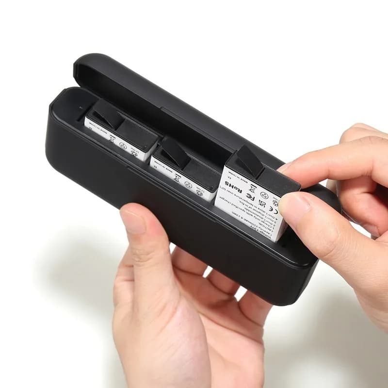 Action camera charger for DJI Action 5Pro Quick battery charger Three battery charger for DJI Osom Action 5 4 3