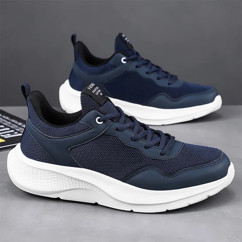 Men's Summer Breathable Mesh Running Shoes Lightweight Casual Black Work Shoes Anti-slip Deodorant Soft Bottom Trendy Sneakers