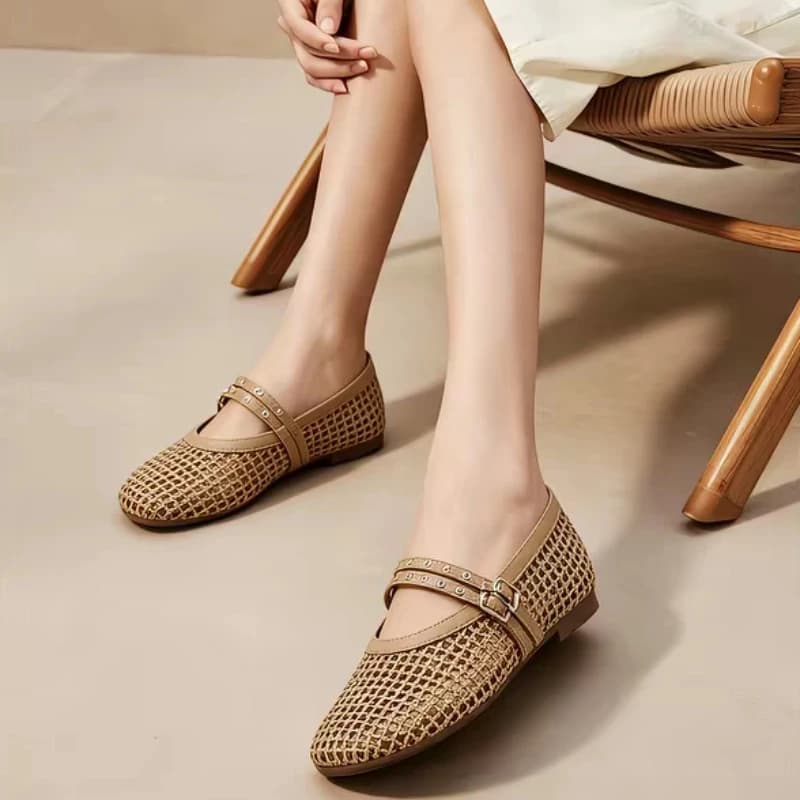 2026 New Solid Color Hollow Breathable Leisure Fishing Net Mary Jane Shoes Summer Women's Fashion Buckle Design Flat Shoes