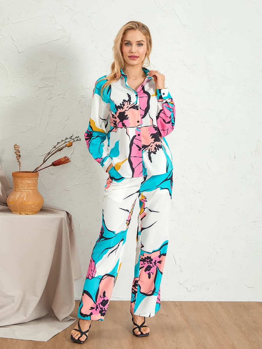 Elegant blouse with floral print with matching wide trousers Set elegant office dress for autumn fashionable women's dress