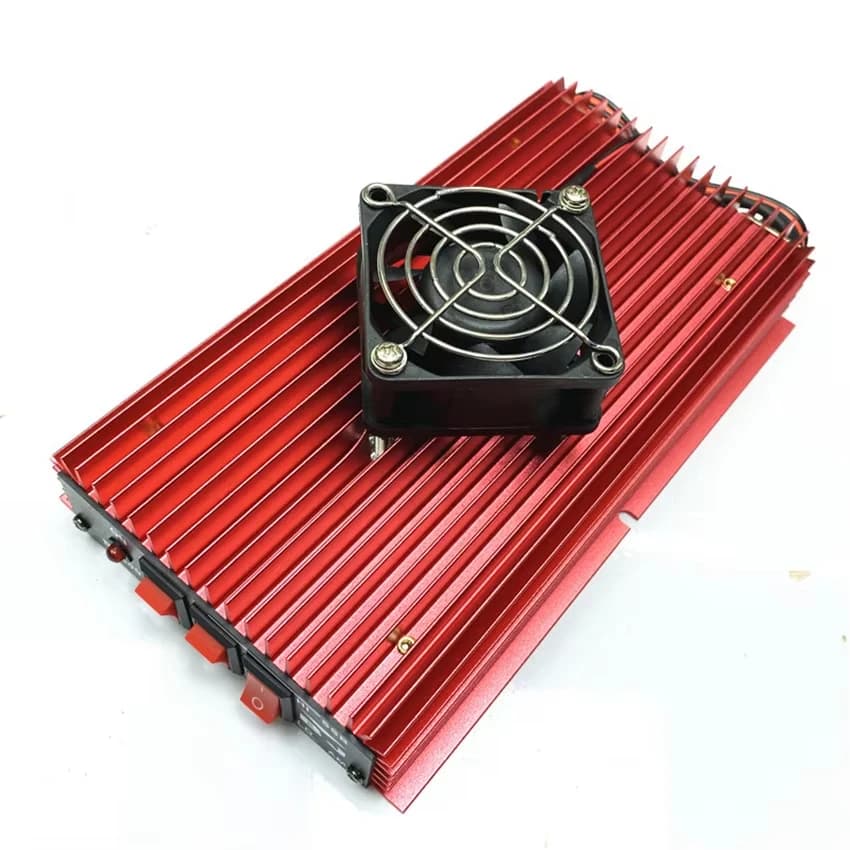 Amplificatore di Potenza BJ-300 100W FM 200W AM 300W SSB 3-30MHZ, Amplificatore Radio CB Compatto e ad Alta Potenza BJ-300plus