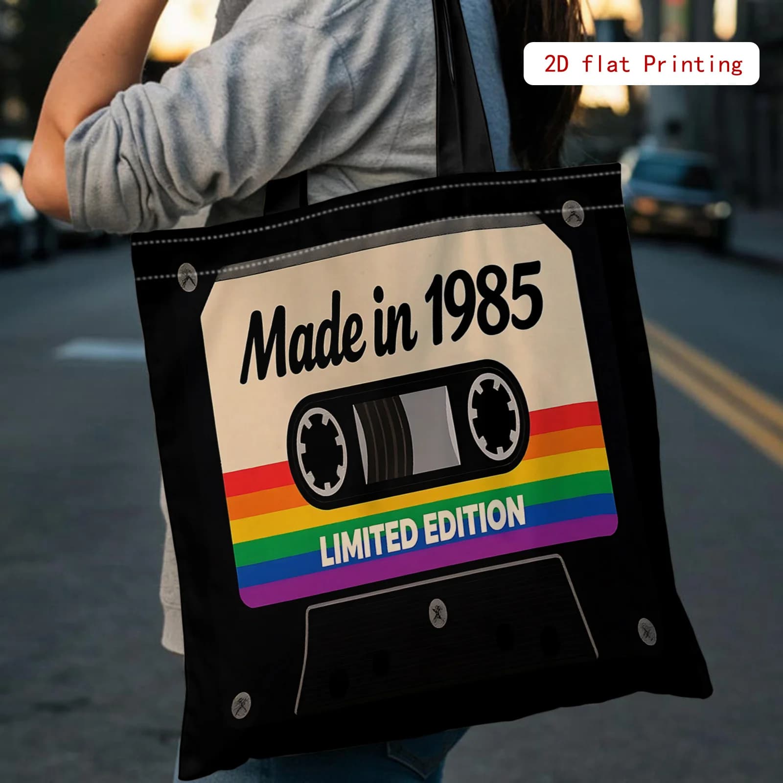 Borsa a tracolla con motivo a cassetta in stile vintage, in edizione limitata, una borsa per la spesa trendy e creativa