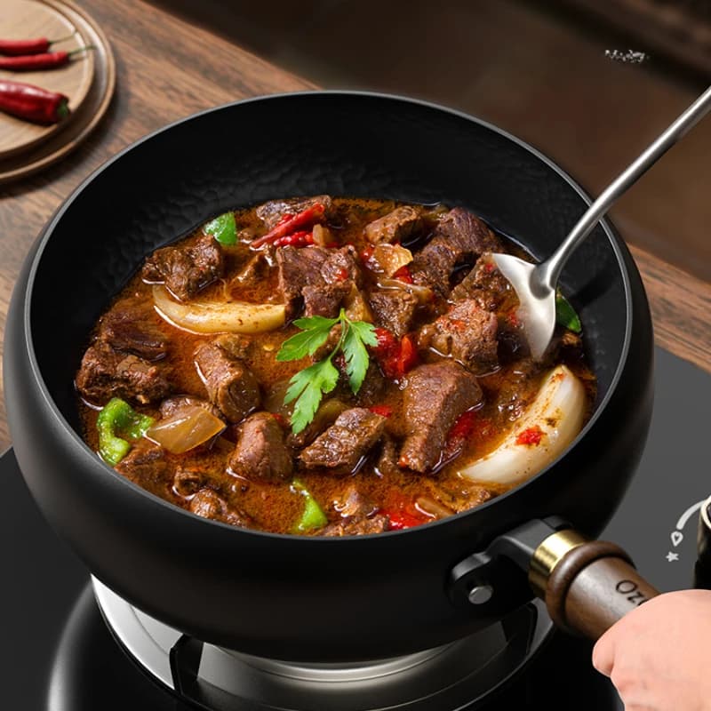 Wok in Ferro con Fondo Largo 20/24/26/28cm e Coperchio in Vetro, Pentole e Padelle Senza Rivestimenti Chimici, Wok Cinesi Martellati a Mano