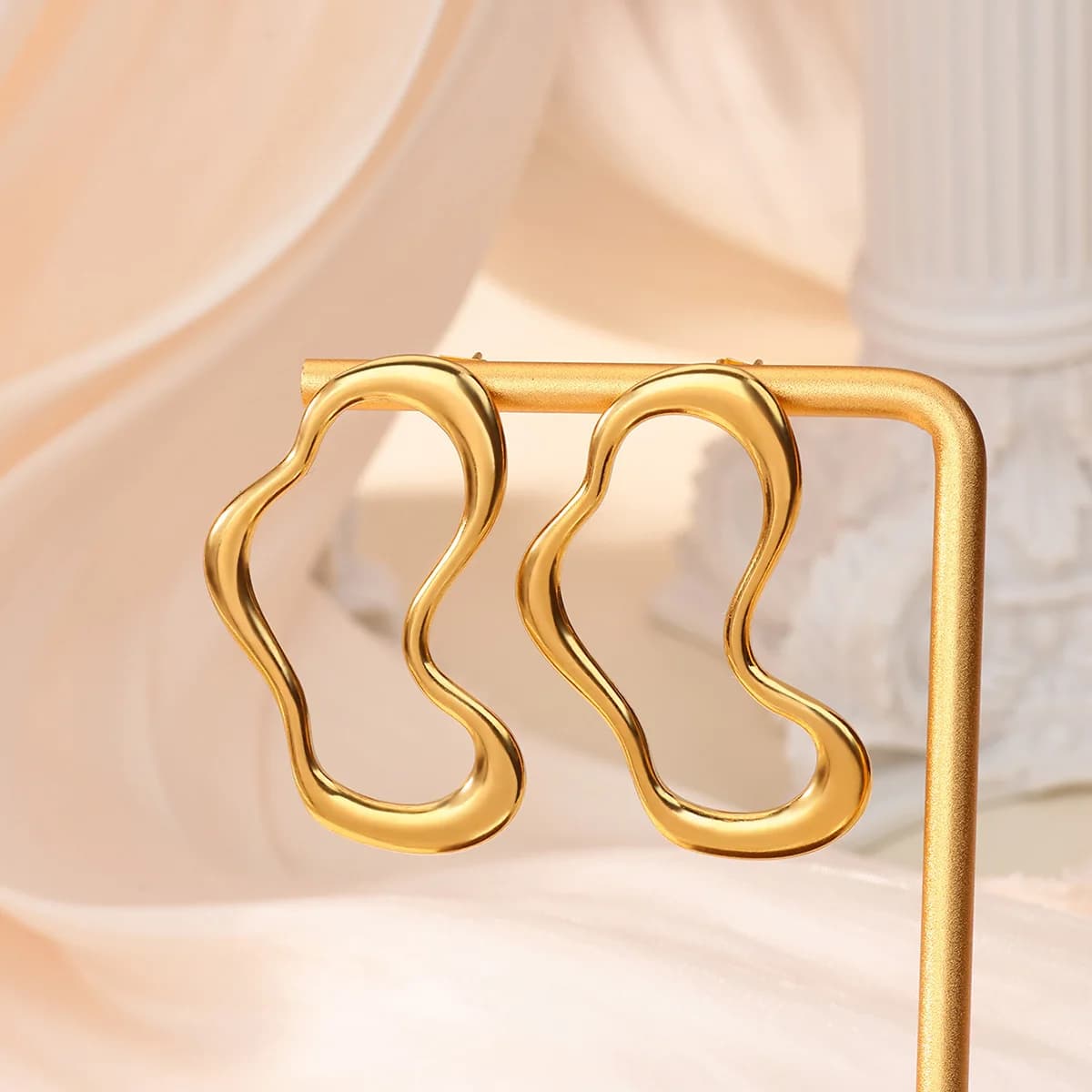 Orecchini irregolari cavi per le donne Orecchini a bottone geometrici in acciaio inossidabile color oro grande esagerato Regalo di gioielli femminili