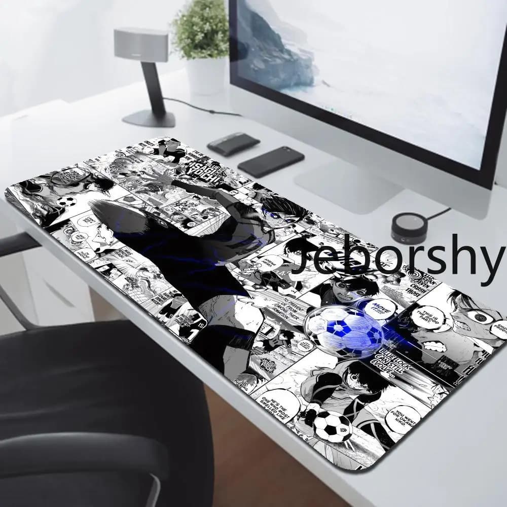 Tappetino per mouse da gioco grande con stampa anime di calcio in bianco e nero, tappetino da scrivania in gomma antiscivolo, regalo perfetto per i fan