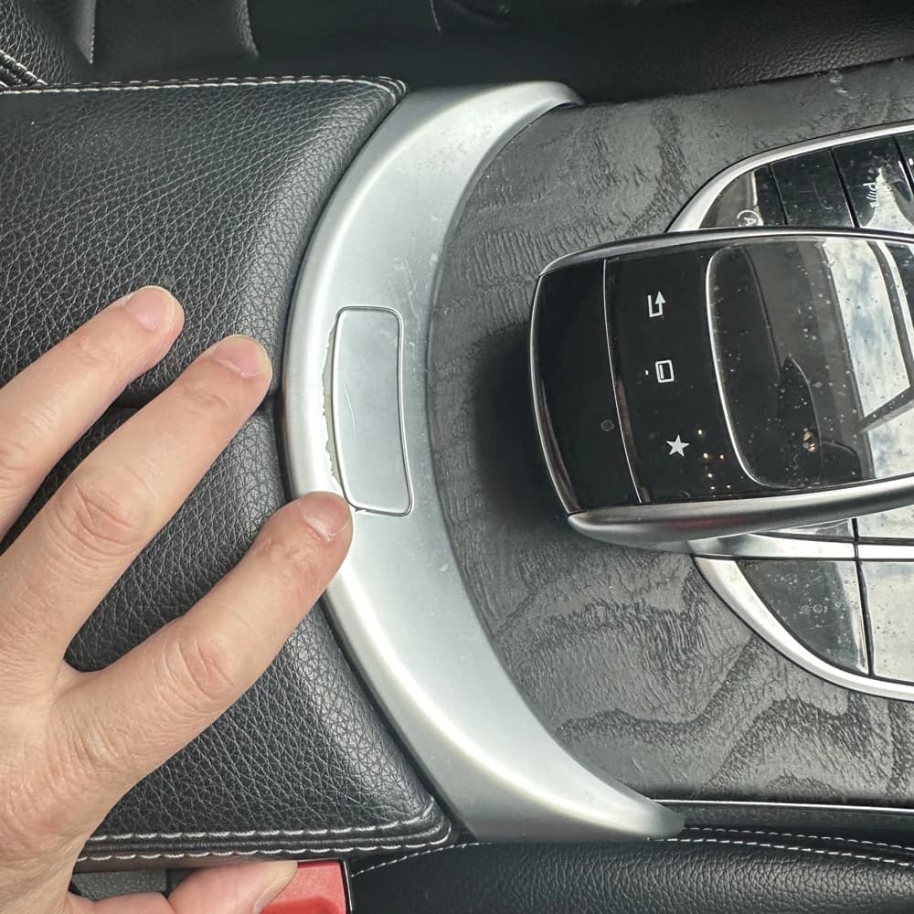 Auto Console Centrale Bracciolo Pulsante di Copertura Scatola di Immagazzinaggio Centrale Interruttore Per Mercedes Benz Classe C W205 C300 C400 GLC W253 2056803407