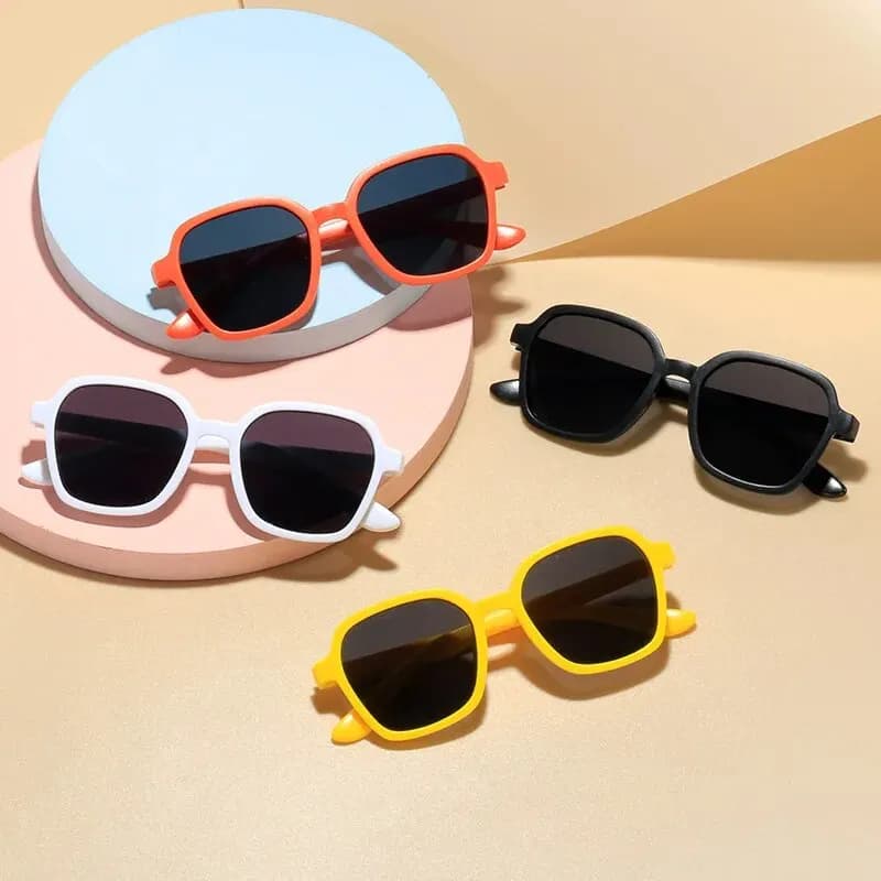 4 pezzi New Fashion Candy Colored Kids occhiali da sole ragazzi ragazze per occhiali da sole Set