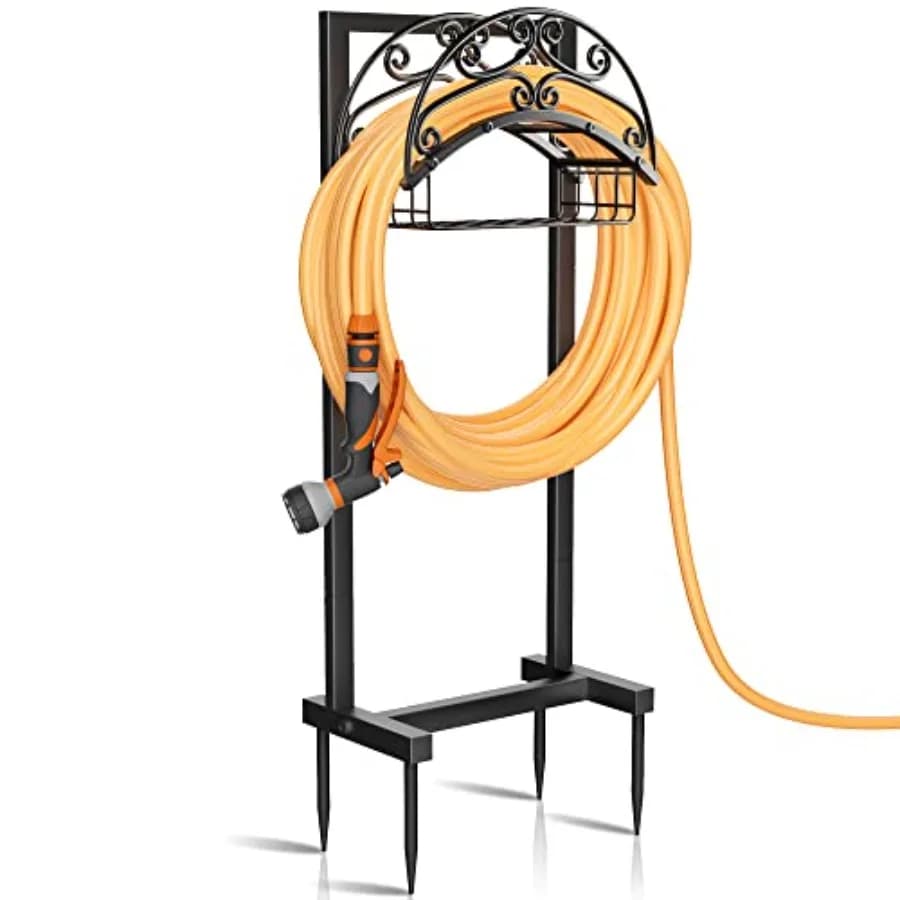 Support for Self-supporting Garden Pipe Updated with Integrated Storage Basket for External Use in Garden, Meadow and Farm, for Effective Use