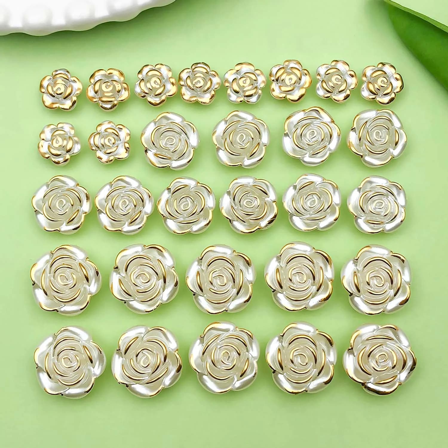 30 pezzi di perline di fiori di rosa acrilica, perline sciolte alla moda per braccialetti fai da te, collane, orecchini, accessori per la creazione di gioielli