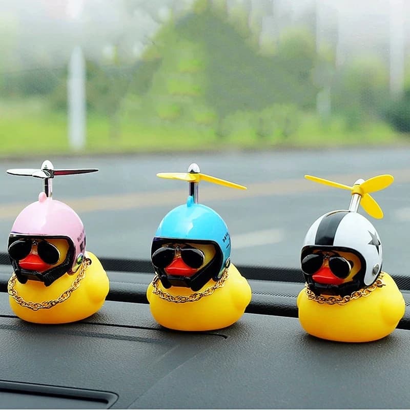 Car Ornaments Anatra with helmet Broken wind pendant Small duck yellow Motor helmet for road bike Accessories for cycling without lights