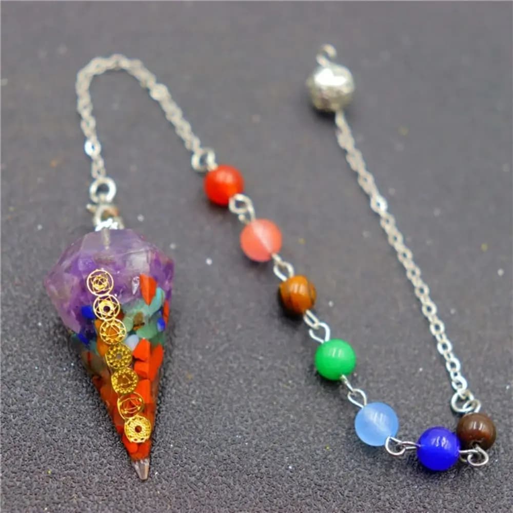 Nuovo design 7 Chakra Orgonite Reiki Pendolo Regalo Gioielli di moda Guarigione Catena di cristallo Piramide esagonale