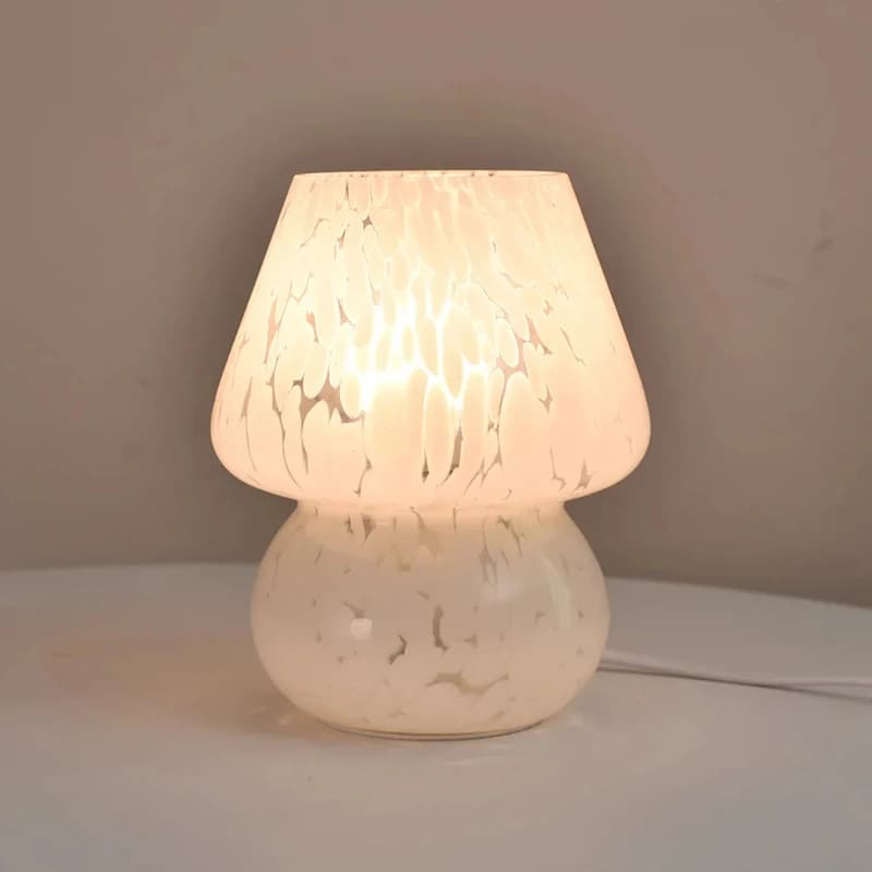 Lampada a fungo vintage Bauhaus Nordic ins femminile internet-famosa camera da letto comodino soggiorno luce notturna ambientale in vetro